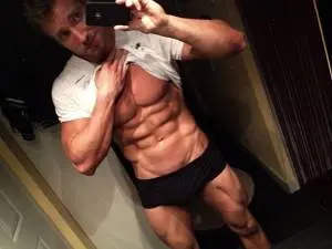 Schönecker László szálkás izomzat, edzés