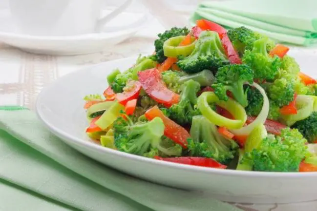 Egy tányér saláta