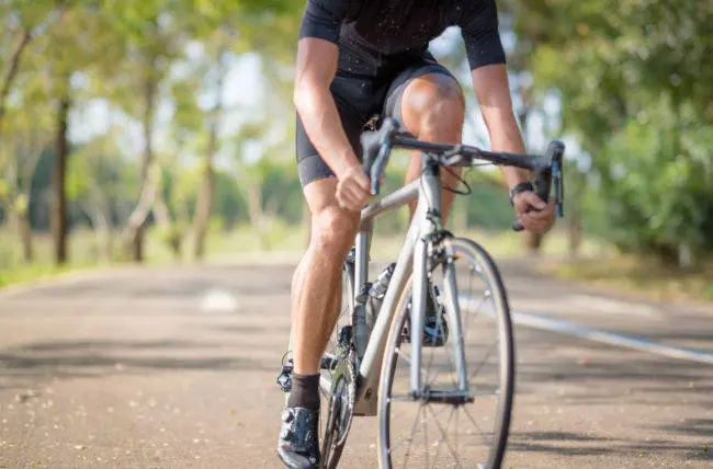 MILYEN SPORTOT ŰZHETEK NYUGODT SZÍVVEL, HA GERINCSÉRVEM VAN? MILYEN SPORTOT ŰZHETEK NYUGODT SZÍVVEL, HA GERINCSÉRVEM VAN?