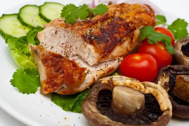 Grillezett csirkemell és saláta helyett változatos diéta 