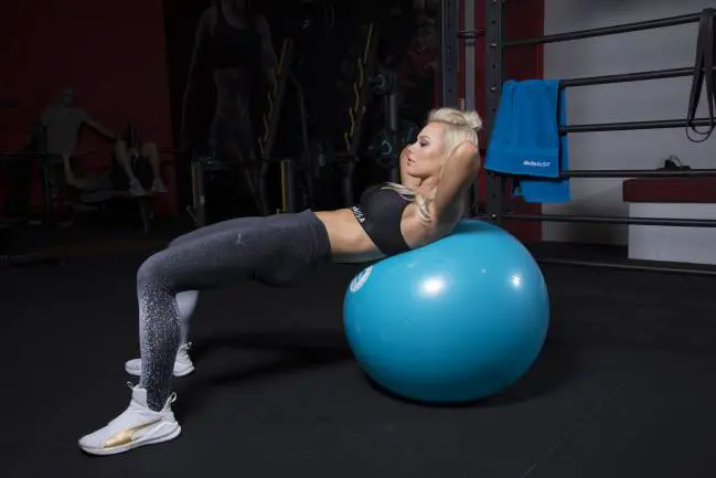 Hasprés Fitball labdán