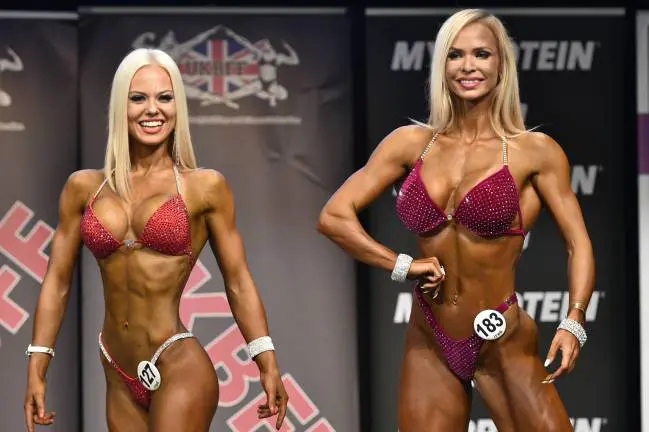 Kiss Virág Fitness Bikini kategória versenyen Kiss Virág Fitness Bikini kategória versenyen