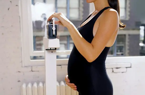 MENNYI AZ IDEÁLIS HÍZÁS A VÁRANDÓSÁG SORÁN?