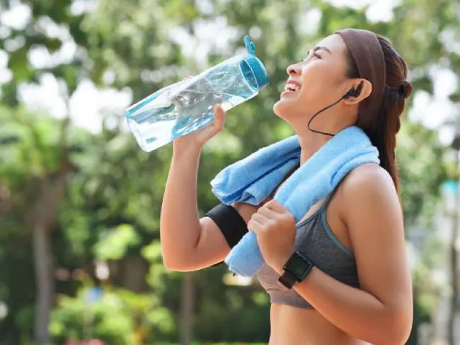 NE FELEJTS EL ELÉG VIZET INNI! Ne felejts el elég vizet inni!