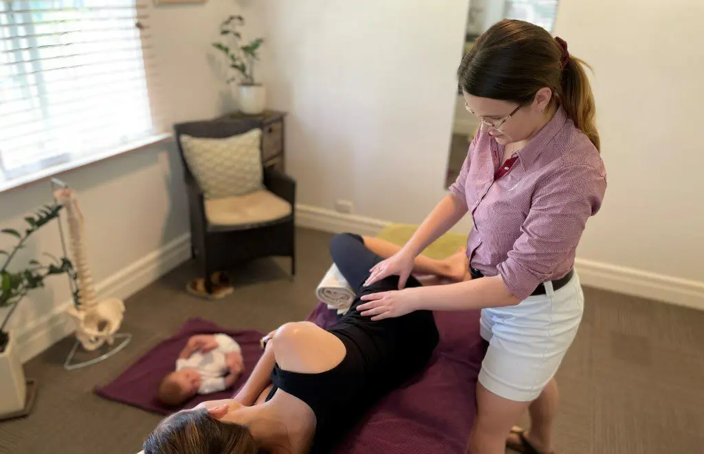 Mi történik a gyógytornásznál?