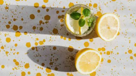 A C-vitamin a vízben oldódó vitaminok közé tartozik