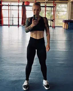 0a7d9fa2-58f8-47d9-9fe2-ed6816495e09-1675799696_256x320