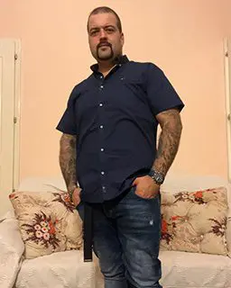 cedfcf86-44ef-48c9-9f45-dfabc57bc74d-1675801511_256x320