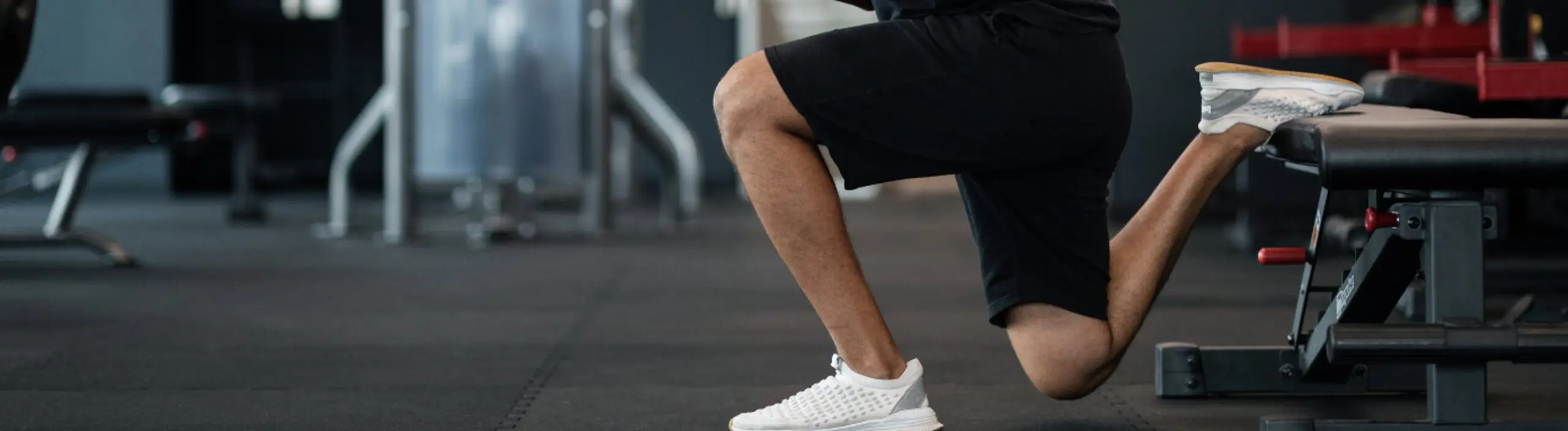 Bolgár guggolás – a legjobb egylábas gyakorlat a comb és farizom fejlesztésére