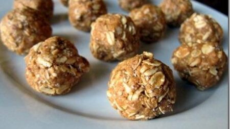 nobakeoatmealalmondbutterballs_thumb_20141015111739