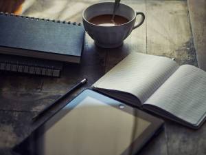 Életmódprogram tervezés - jegyzettömb és kávé