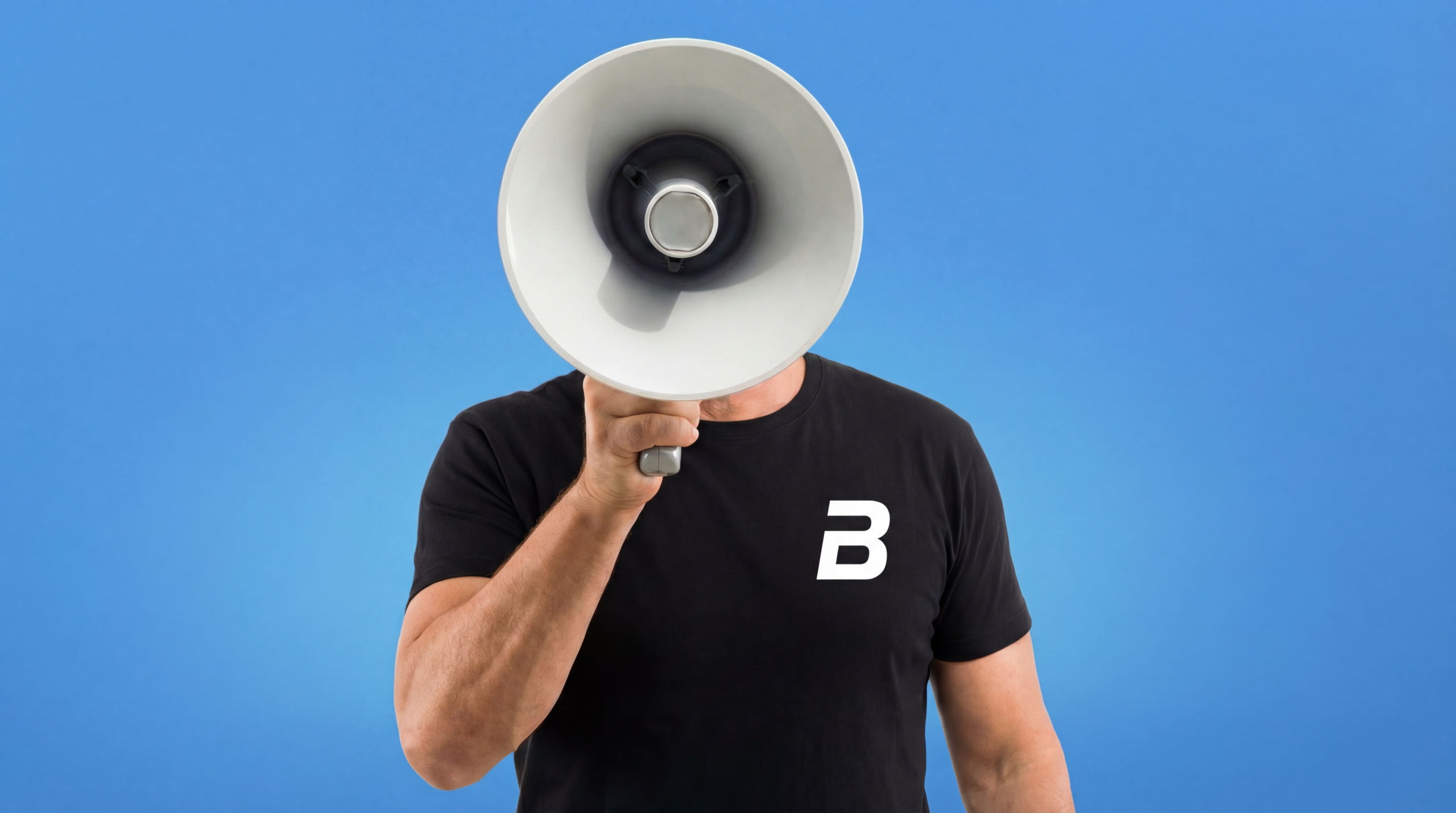 férfi hangosbemondóval