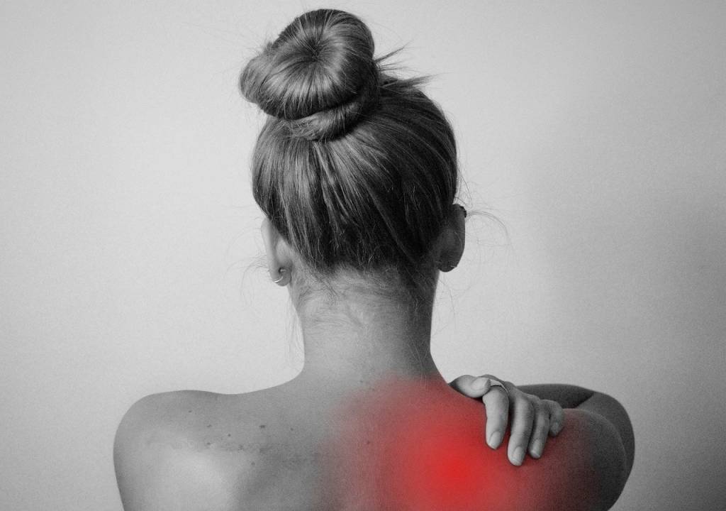 a nyaki gerinc ízületei fájdalom a térd alatt, amikor a lábat kinyújtják
